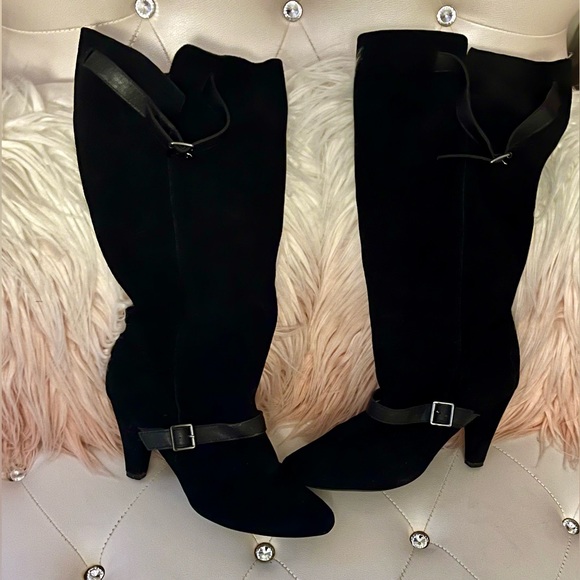 Colin Stuart Black Suede Buckle Cone Heel Boots Size 11B - Picture 5 of 16